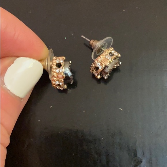 3/$13 crystal stud earring - Picture 2 of 3